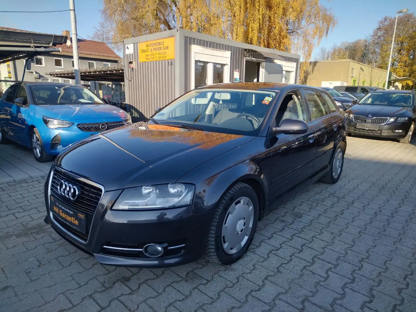 Audi A3 Sportback 1.2 TFSI Attraction+KLIMAAUTO+SHZ Gris - 2