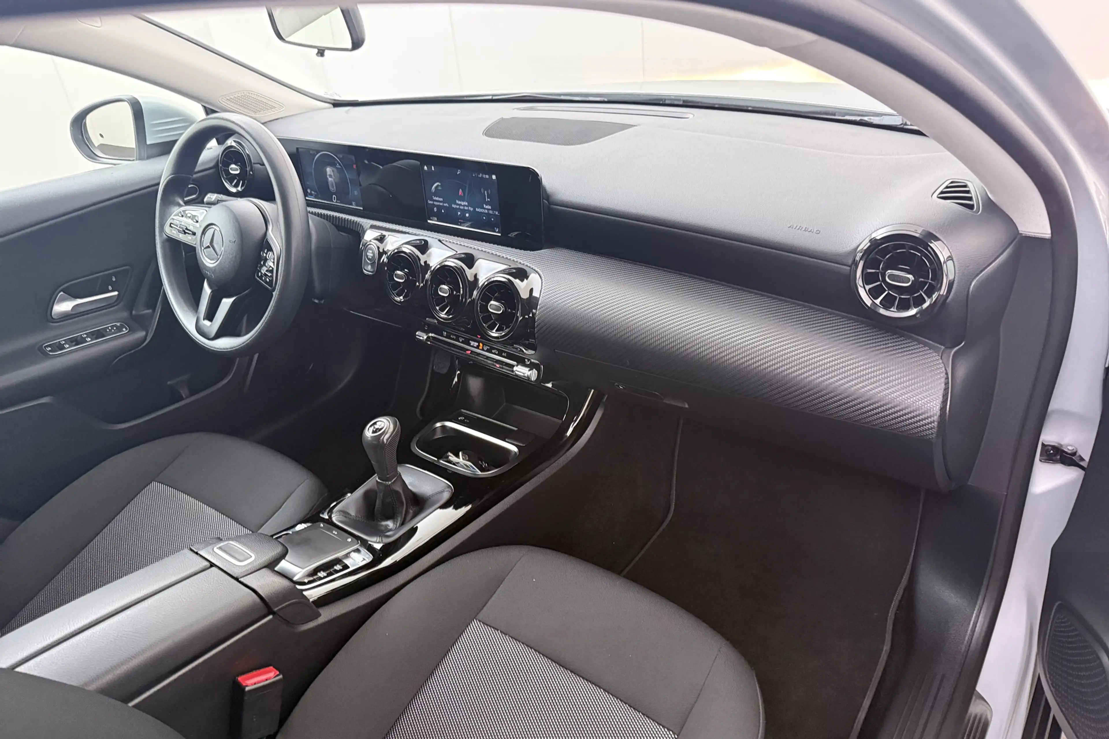 Mercedes-Benz A 200 164 PK Advantage Camera Carplay Climate Keyless — photo 14