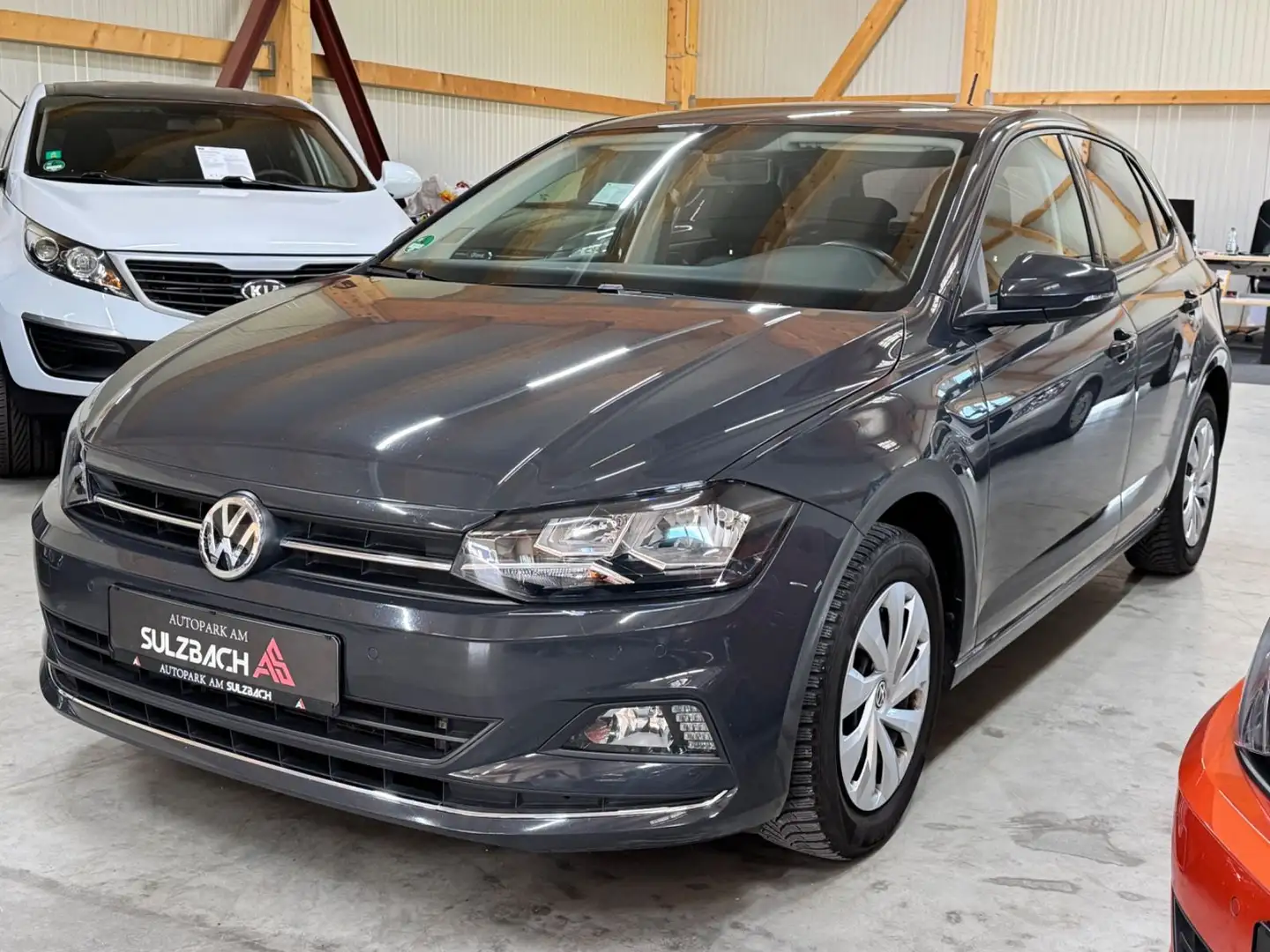 Volkswagen Polo VI Highline TGI/SHZ/PDC/KLIMAAUTO. Gris - 1