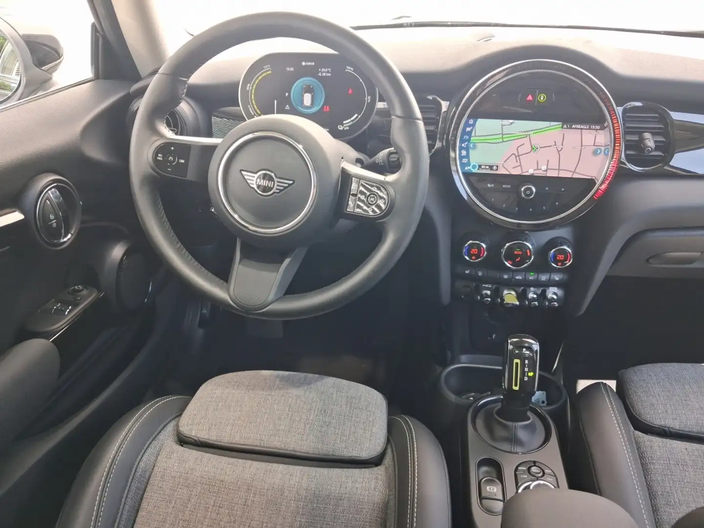 MINI Cooper SE 3-Türer Schwarz - 2