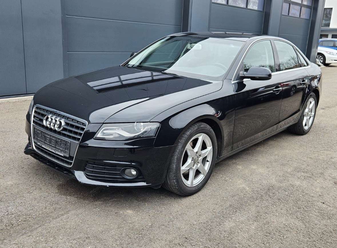 Audi A4 1.8 TFSI quattro 160 - foto 1
