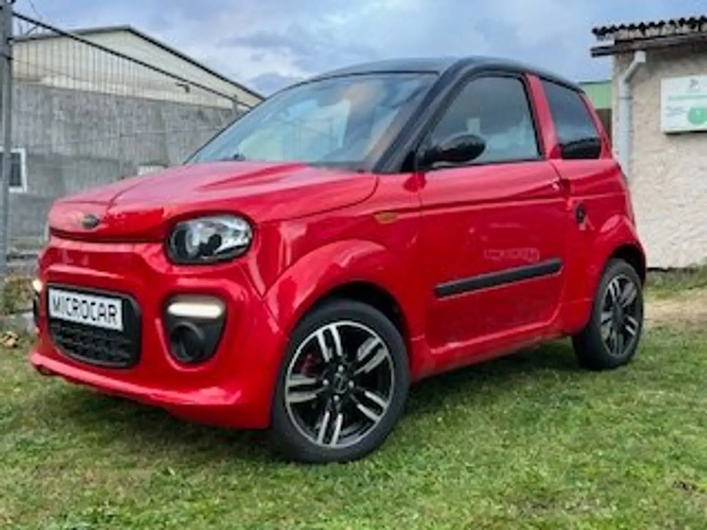 Microcar M.Go M Go6 Must Rosso - 1