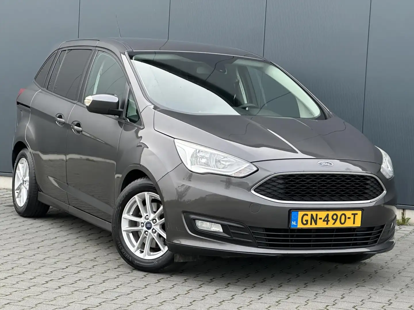 Ford Grand C-Max 1.0 Trend 7-Persoons - Navi - Trekhaak - Cruise Grijs - 2