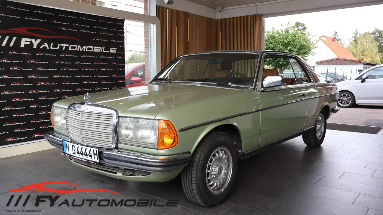Mercedes-Benz 280, foto 1