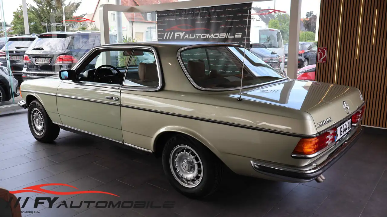 Mercedes-Benz 280, foto 3