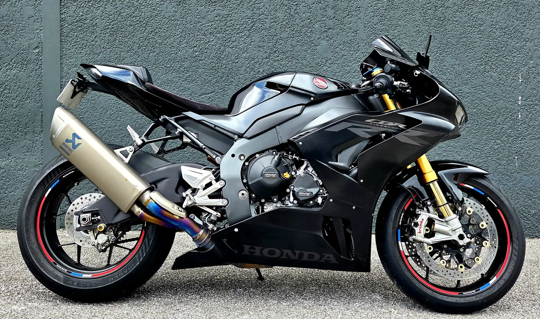 Honda CBR 1000 Noir - 1
