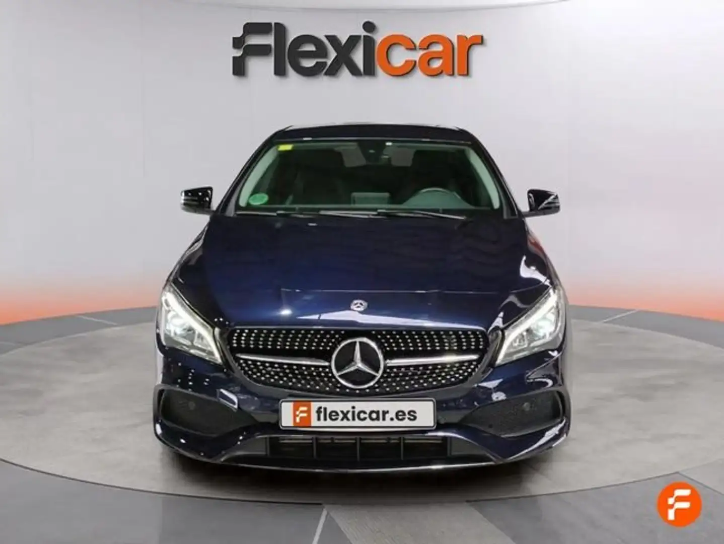 Mercedes-Benz CLA 180 Azul - 2