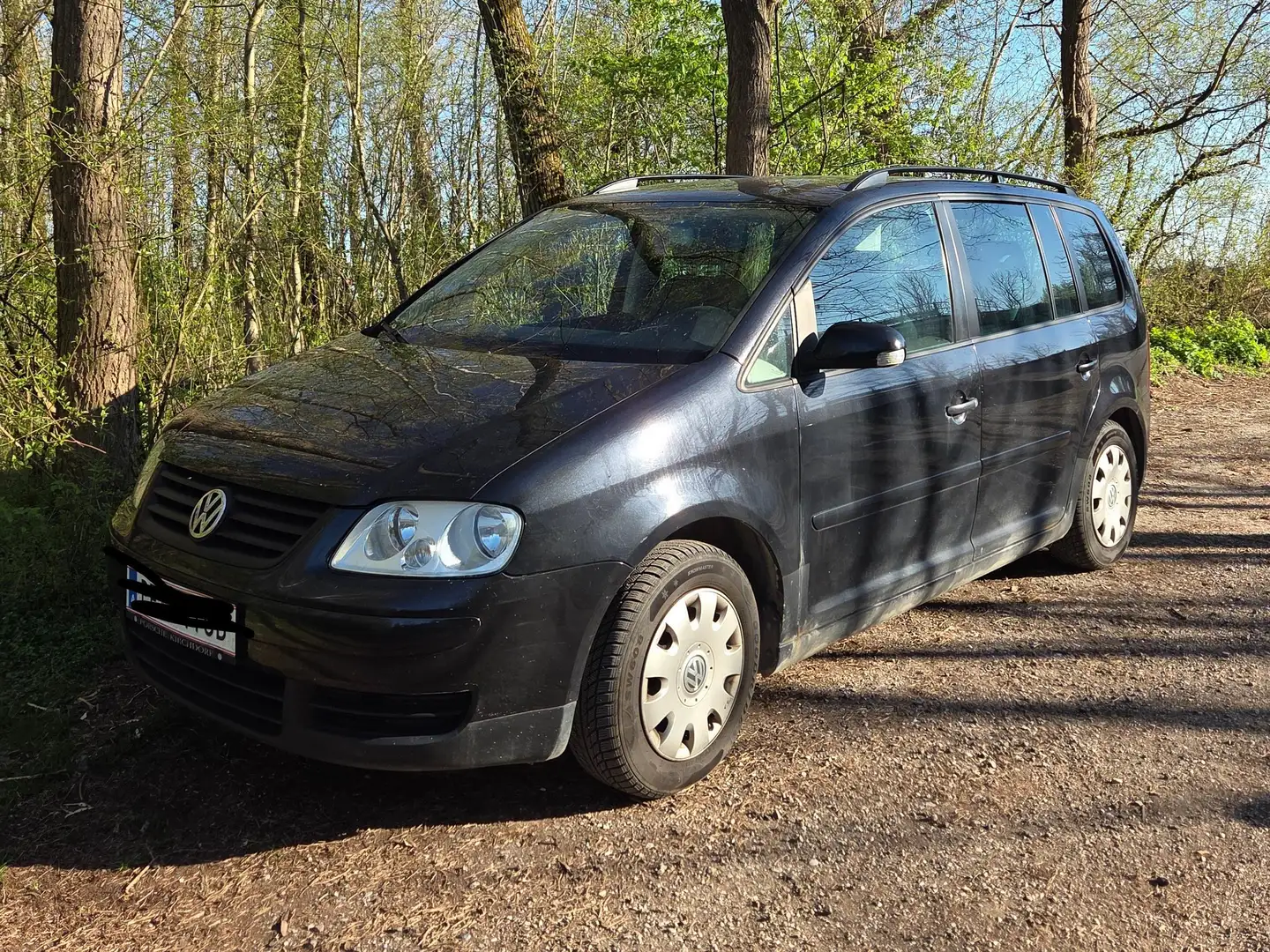Volkswagen Touran 1.9 TDi Schwarz - 1