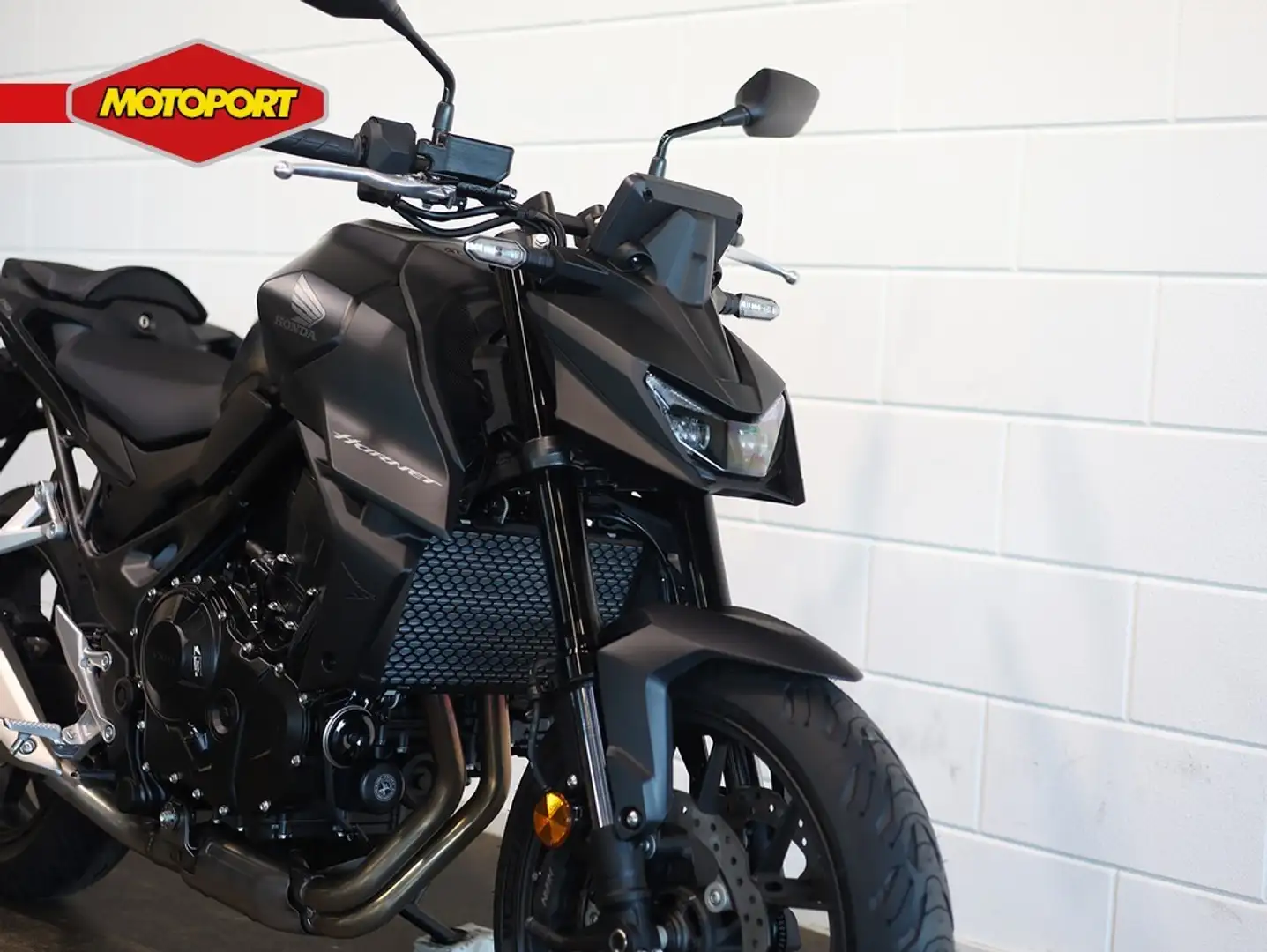Honda CB 750 Hornet Negru - 2