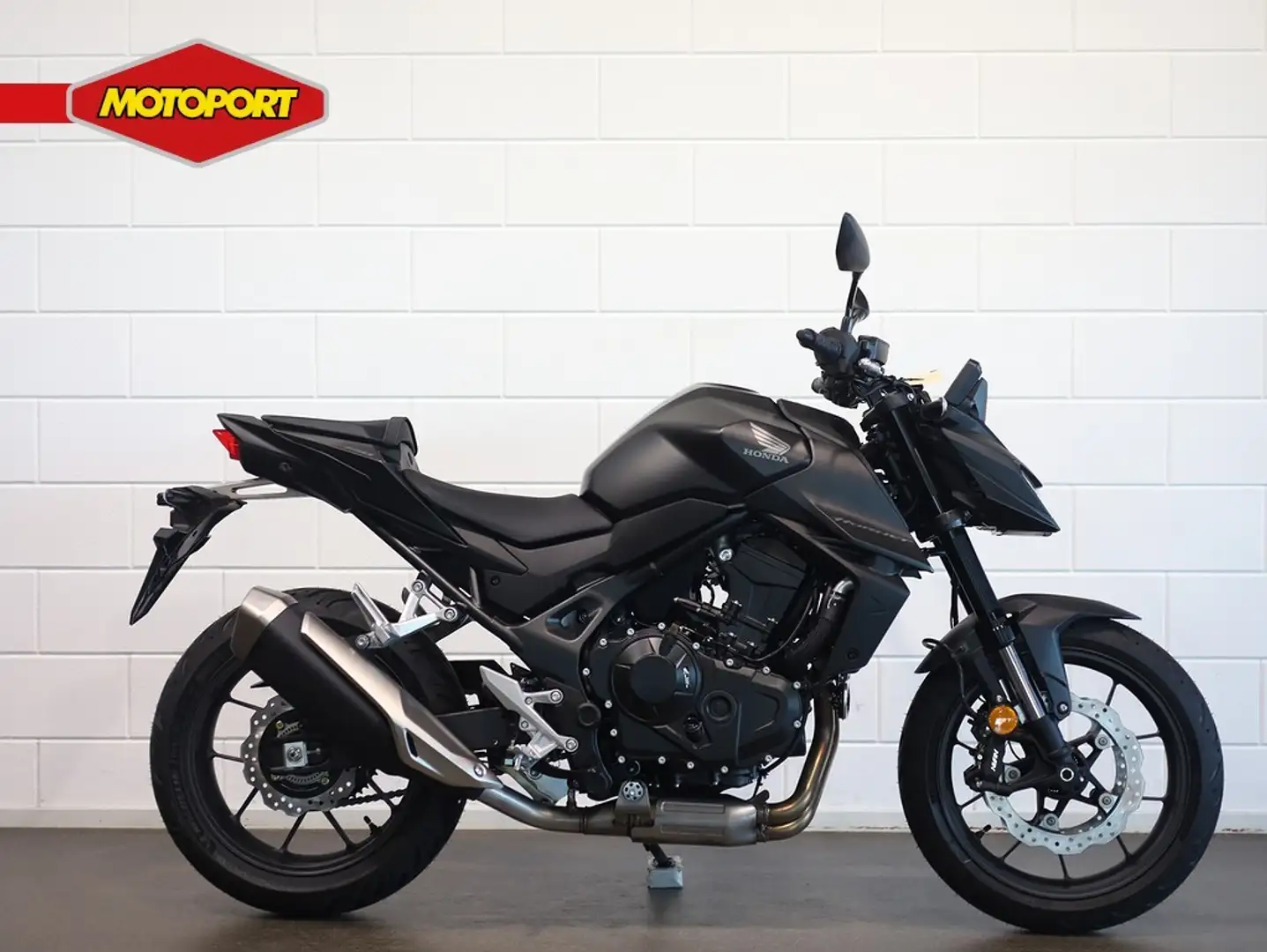 Honda CB 750 Hornet Negru - 1