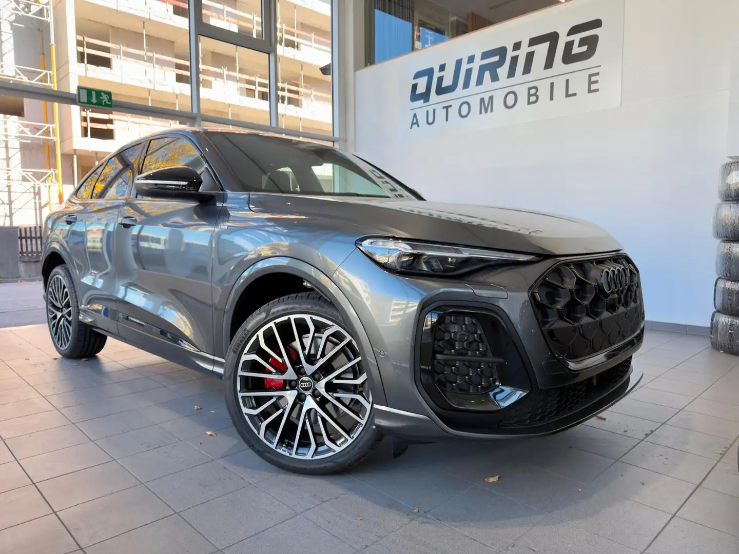 Audi Q5 SB TDI MY26/gr-sw/SLine/Tech/Pan/MMI+/21 Grau - 1