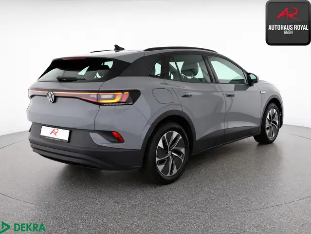Volkswagen Id.4 view 5