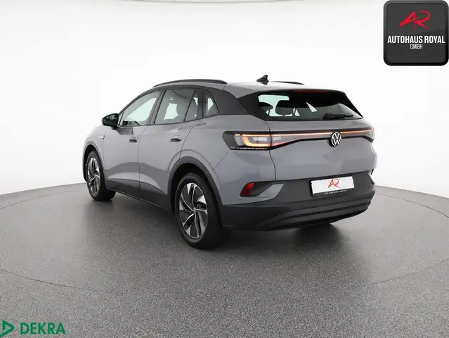 Volkswagen Id.4 view 3