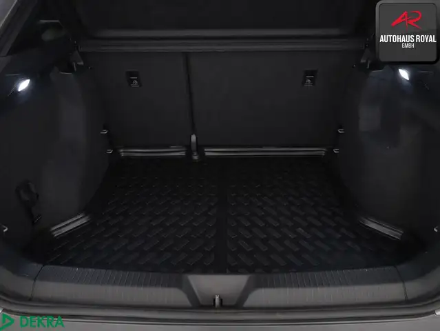 Volkswagen Id.4 view 12