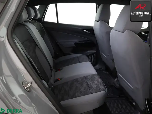 Volkswagen Id.4 view 11