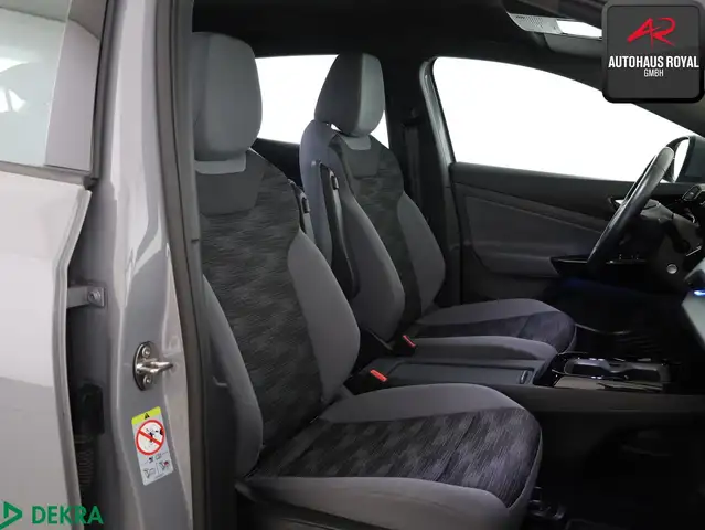 Volkswagen Id.4 view 10