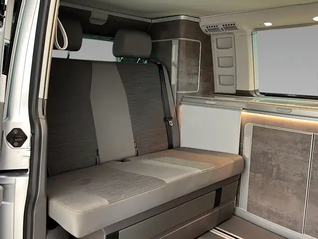 Volkswagen T6 California view 10