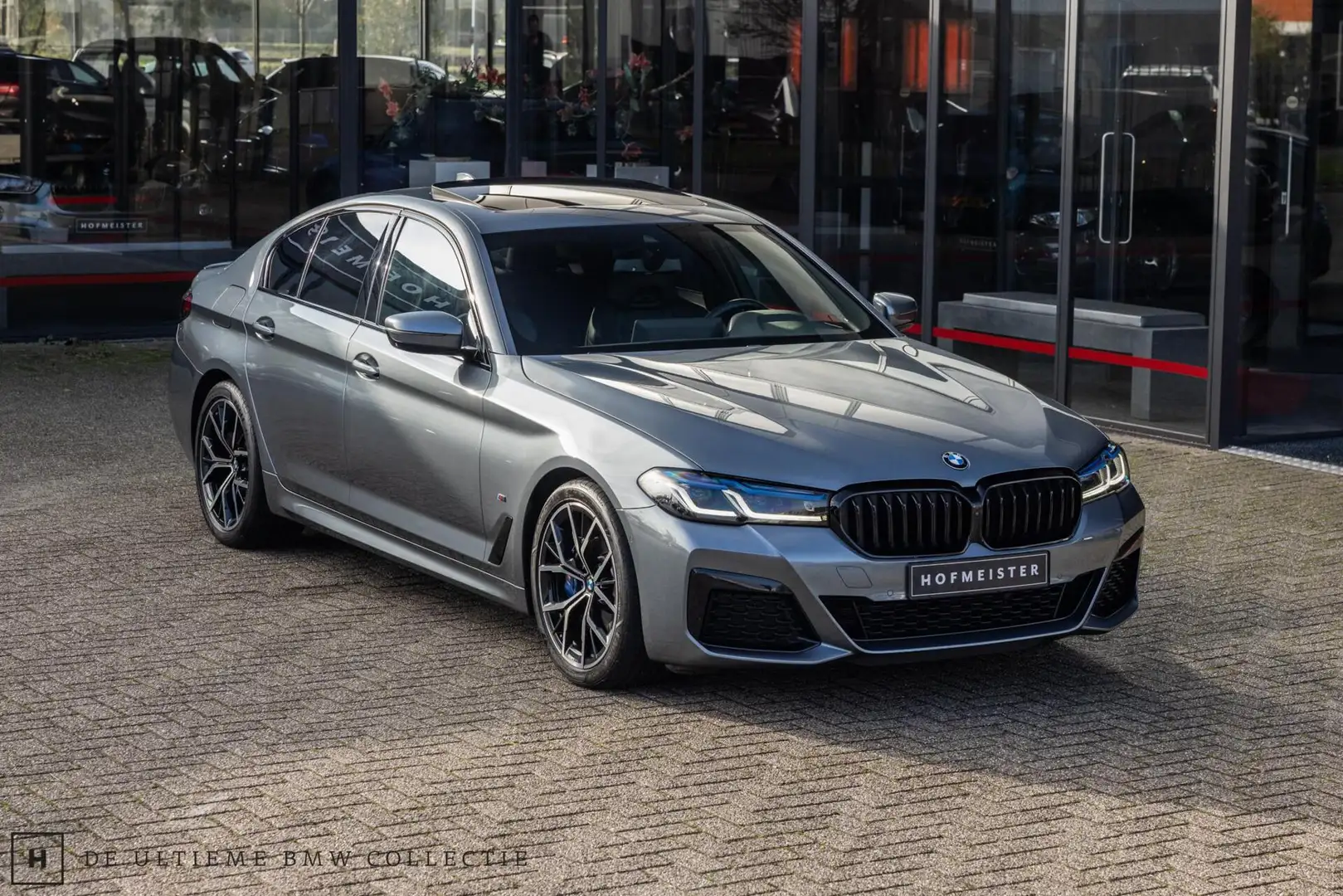 BMW 530 5-serie 530i M-Sport | Dak | M-Stoelen | Trekhaak Gris - 1
