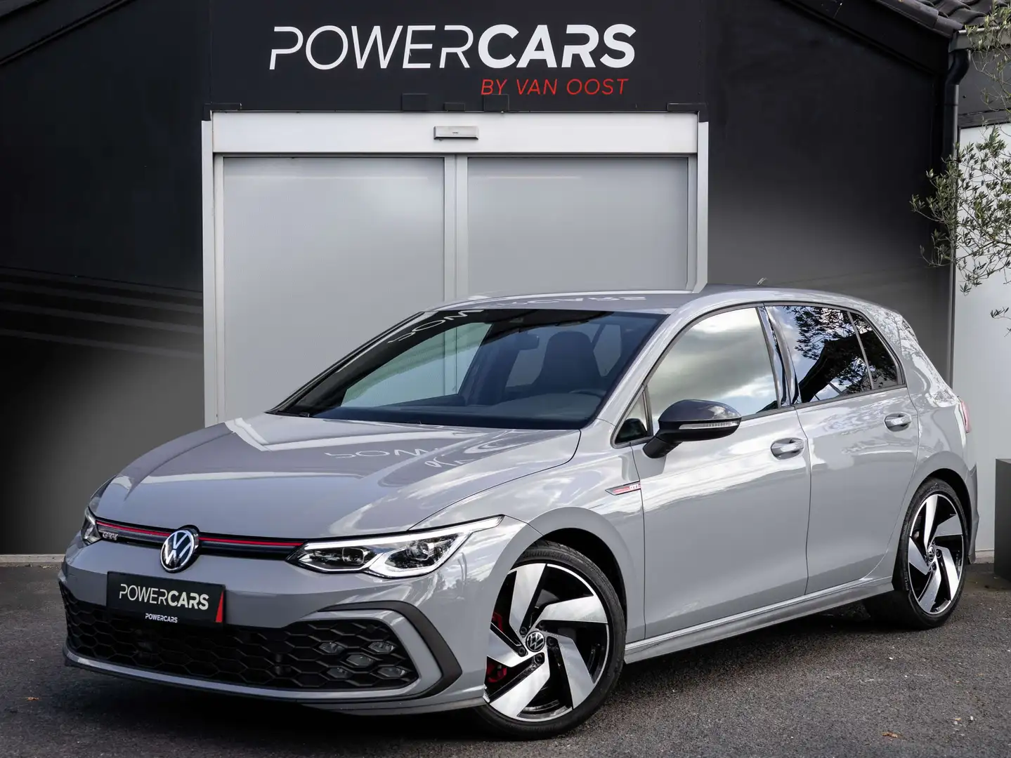 Volkswagen Golf GTI 2.0 TSI  DSG  NAVI  CAMERA  TREKHAAK Grau - 1