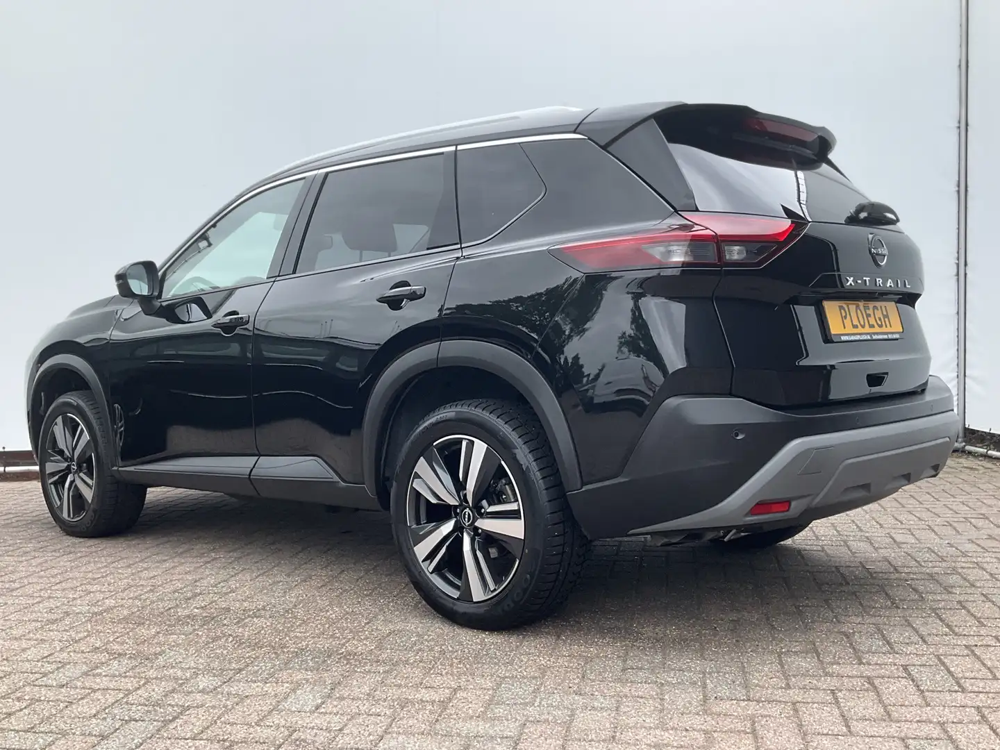Nissan X-Trail 1.5 e-Power N-Connecta 7-Pers Pano 360Cam Adap.Cru Zwart - 2