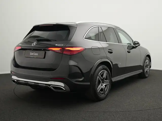 Mercedes-Benz GLC view 3