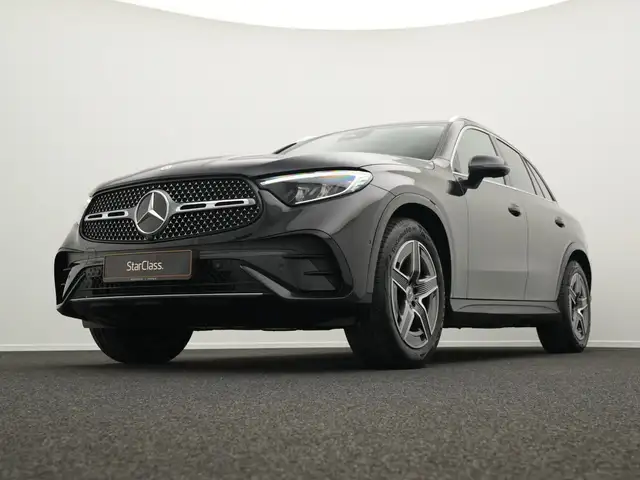 Mercedes-Benz GLC view 10