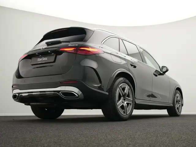 Mercedes-Benz GLC view 11
