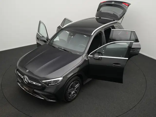 Mercedes-Benz GLC view 14