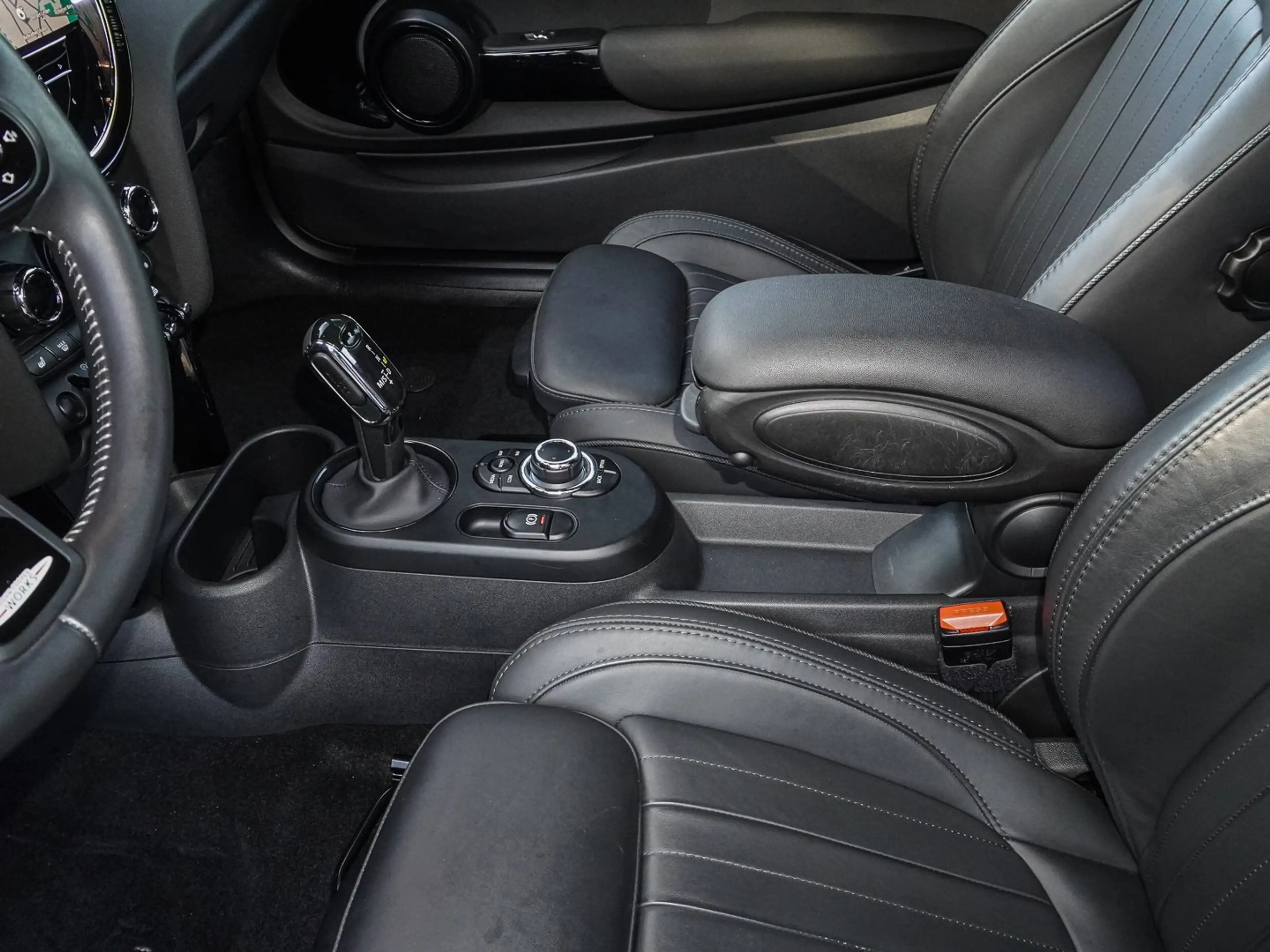 MINI John Cooper Works Cabrio John Cooper Works ACC NAVI LED PDC V+H DAB LM — photo 15