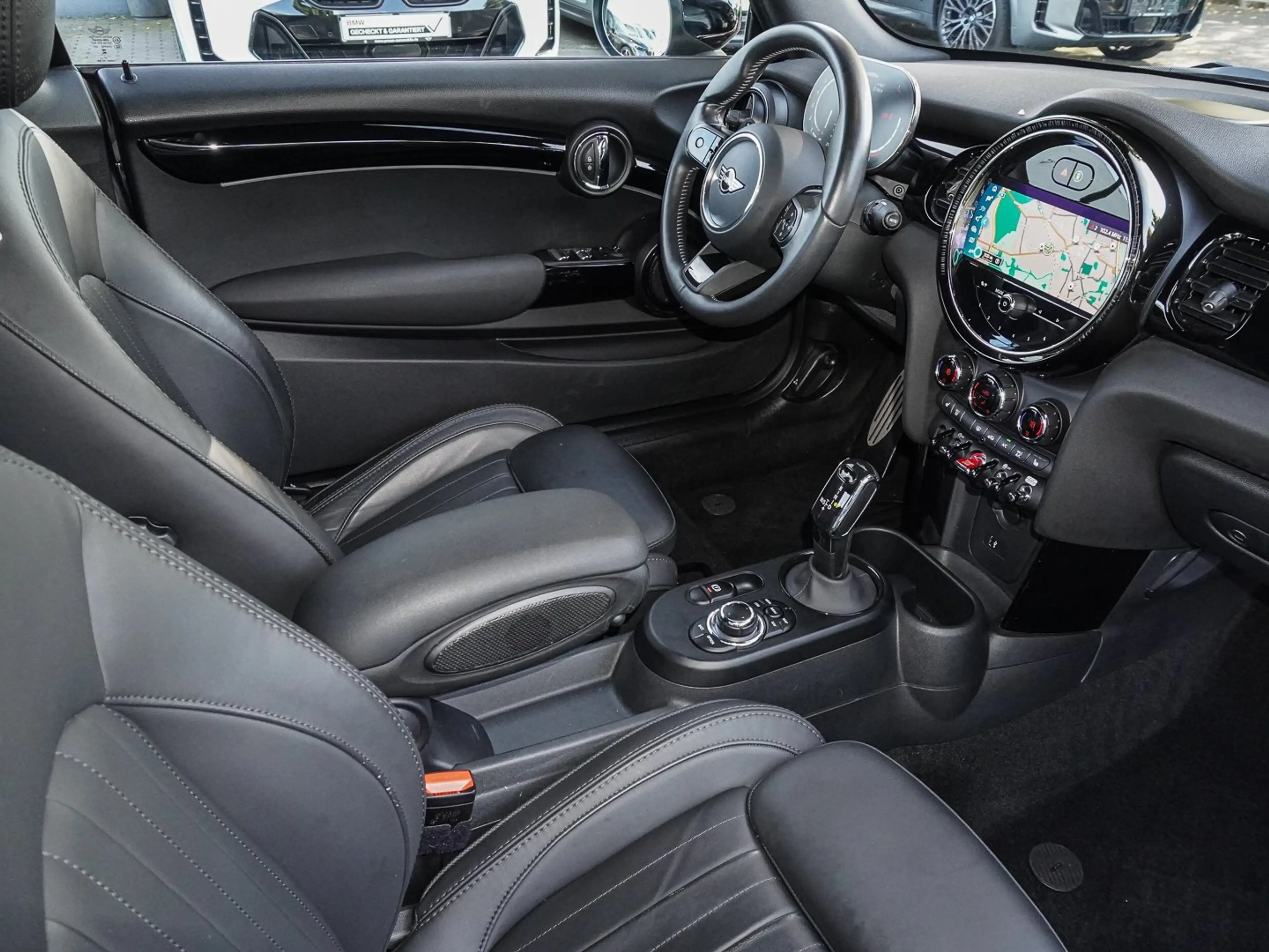 MINI John Cooper Works Cabrio John Cooper Works ACC NAVI LED PDC V+H DAB LM — photo 6