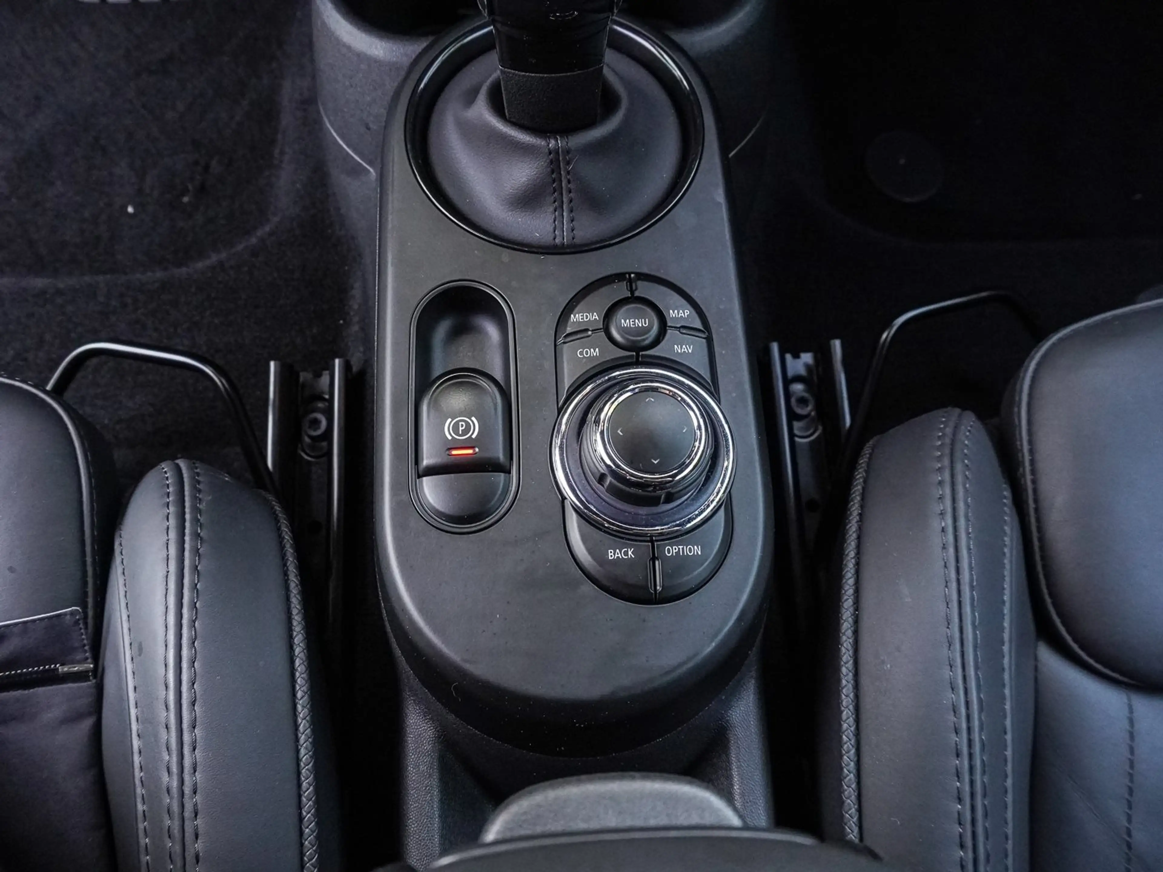 MINI John Cooper Works Cabrio John Cooper Works ACC NAVI LED PDC V+H DAB LM — photo 12