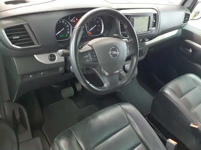 Opel Zafira view 11