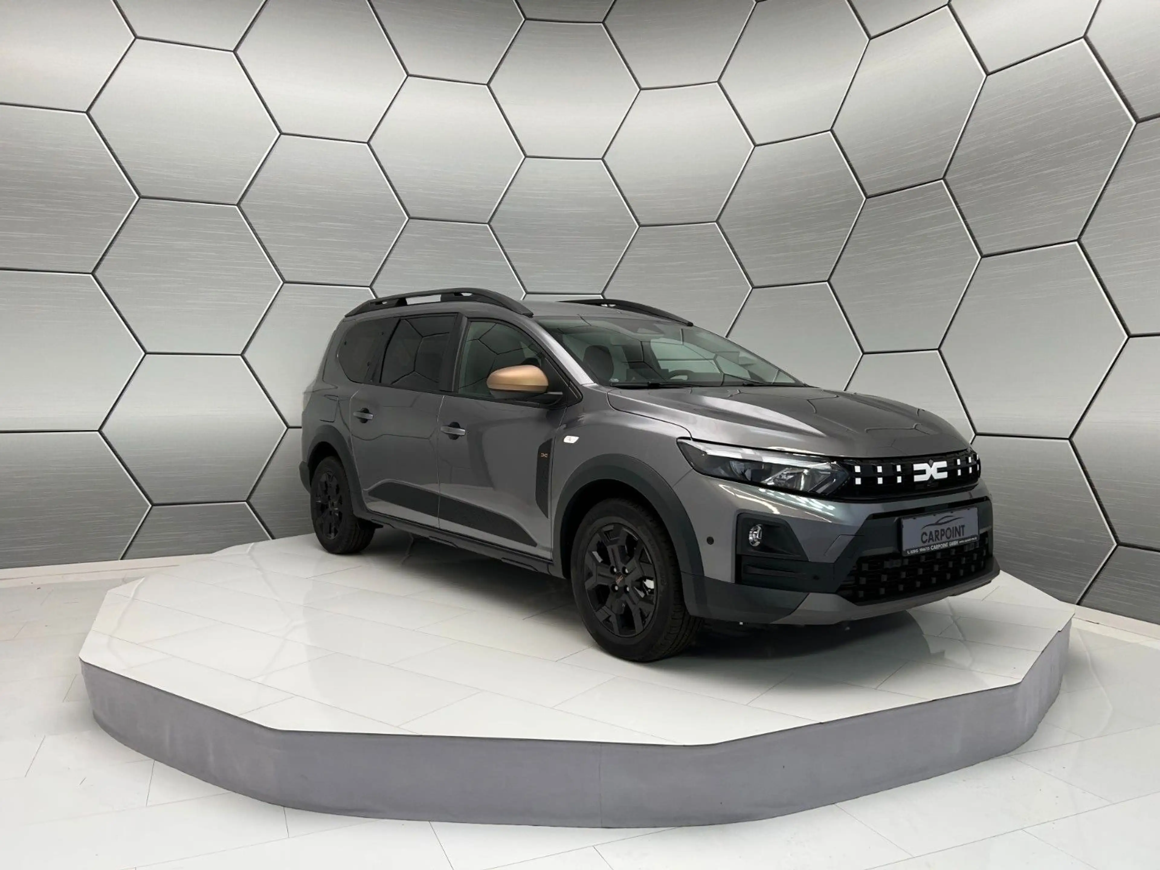 Dacia Jogger Extreme Eco-G 120 7-Sitzer Winter/Driving — photo 8
