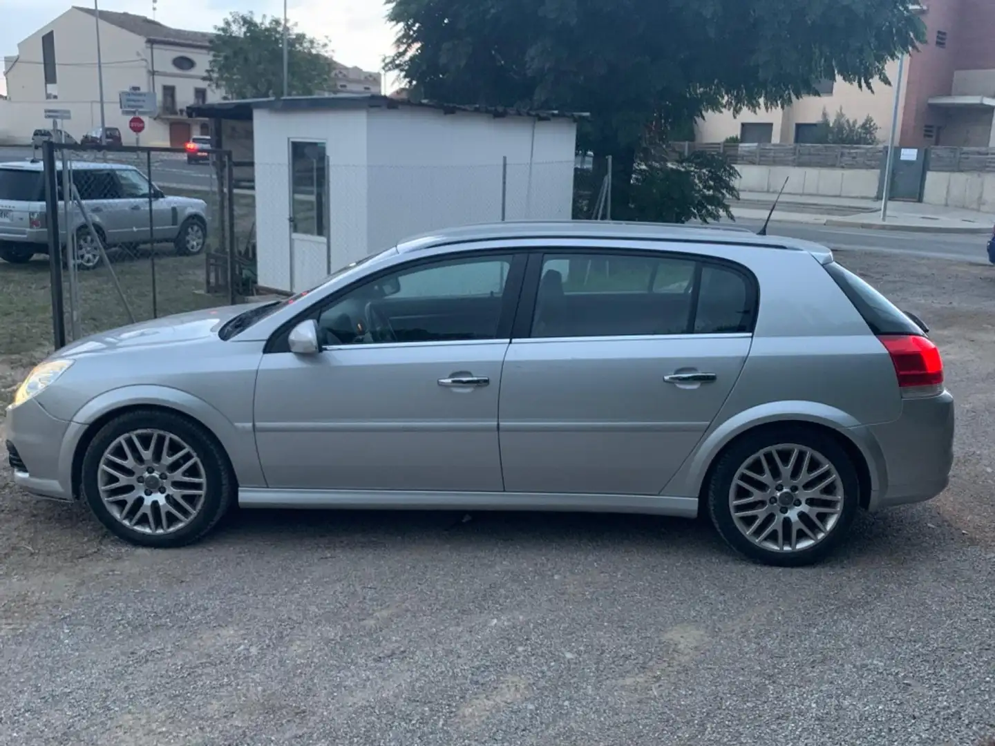Opel Signum 1.9CDTI 16v Elegance Gris - 1