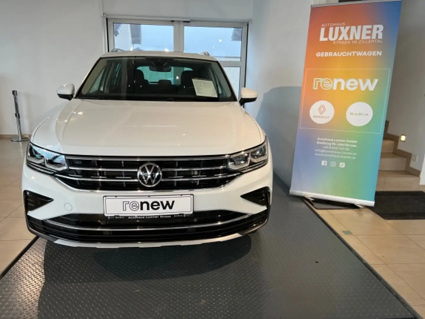 Volkswagen Tiguan VWTiguanEleg2,0TDI4M Weiß - 2