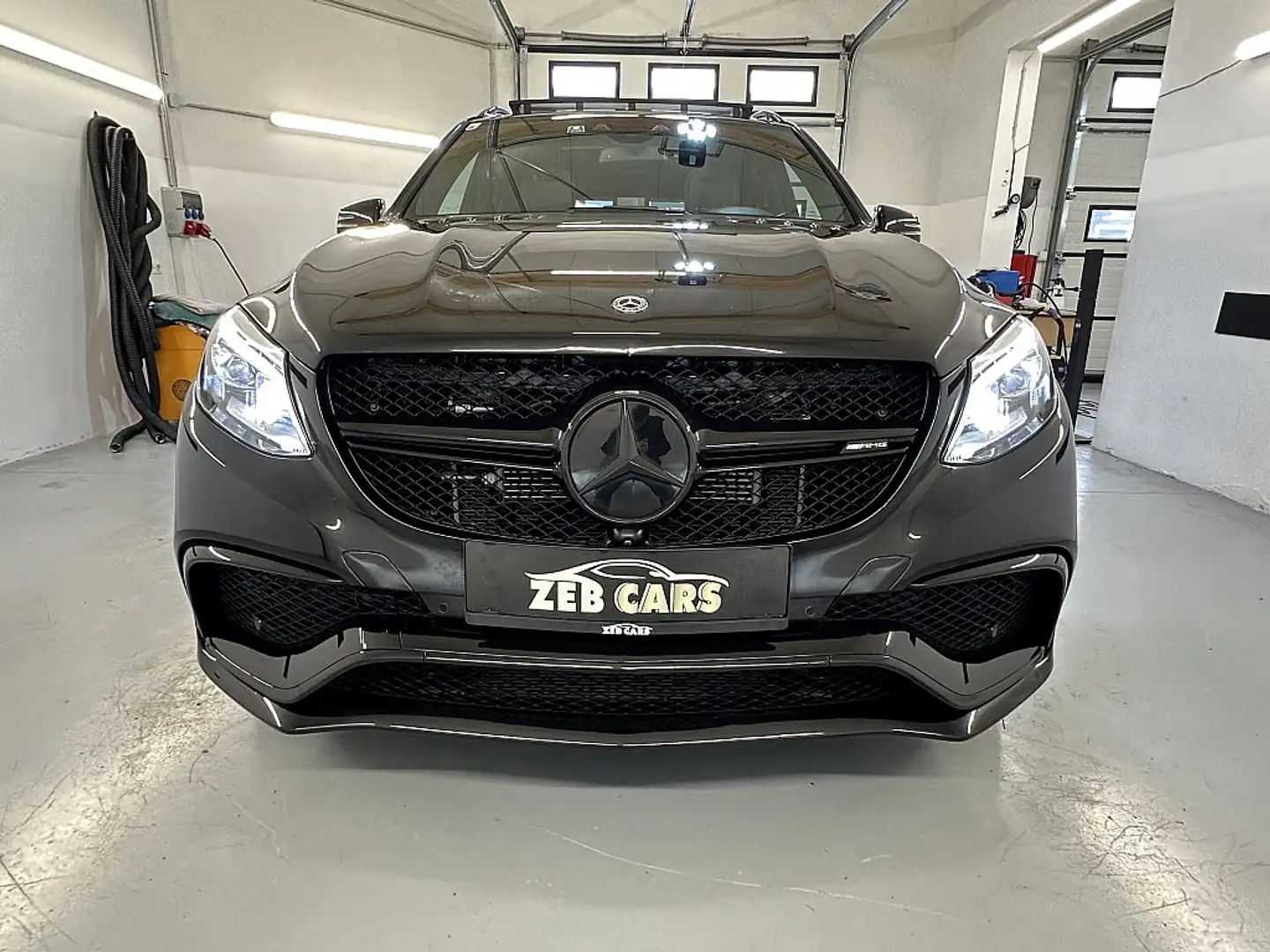 Mercedes-Benz GLE 63 AMG GLE Mercedes-AMG 63 S 4Matic Aut. Schwarz - 2