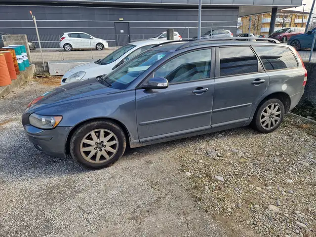 Volvo V50