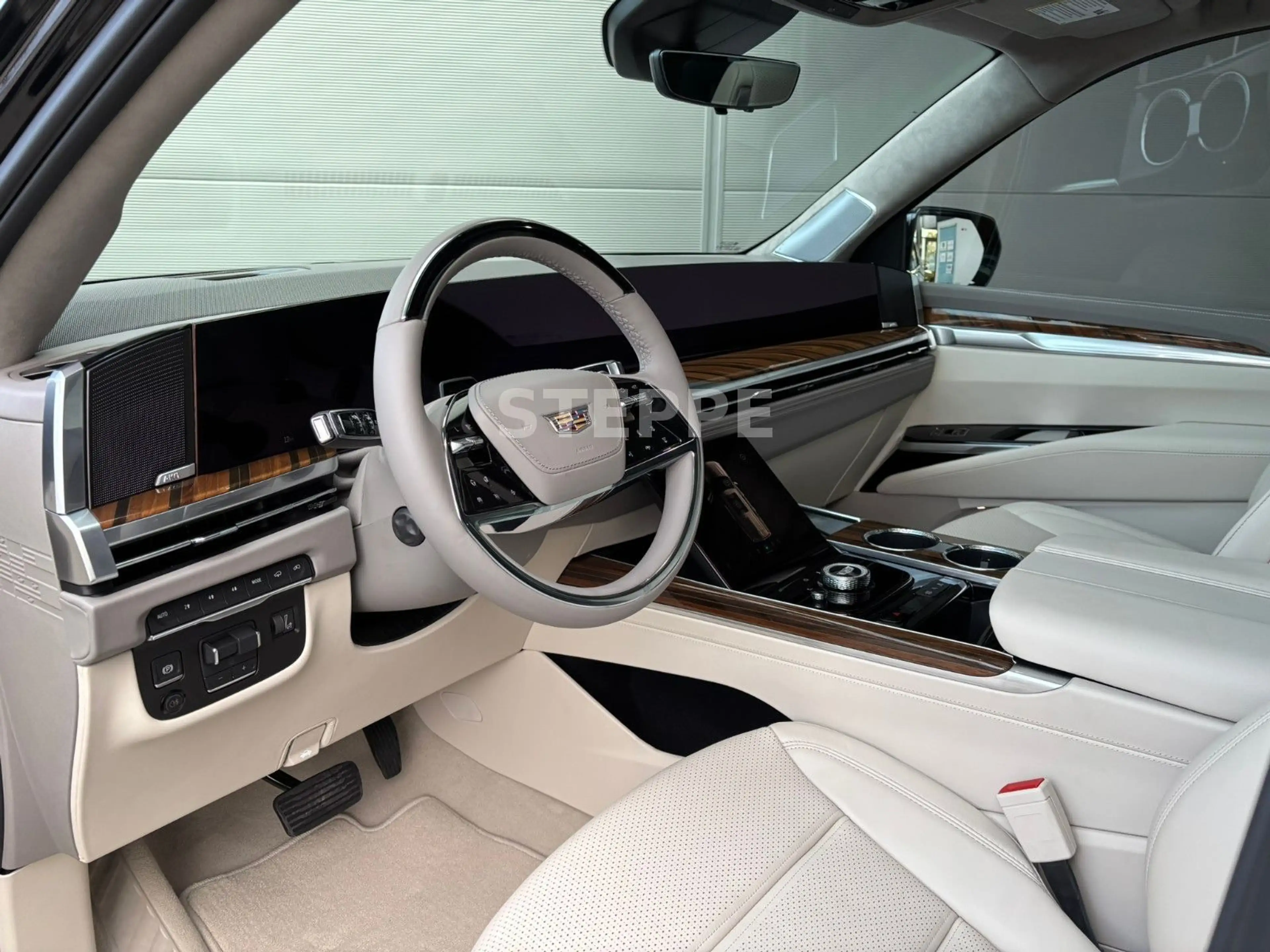 Cadillac Escalade MY26 6.2 V8 ESV  Platinum Luxury 24" — photo 7