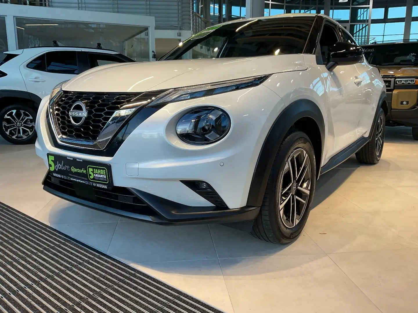 Nissan Juke 1.0 DIG-T N-Connecta LED+SHZ+Winterp.+Kam. Blanco - 2