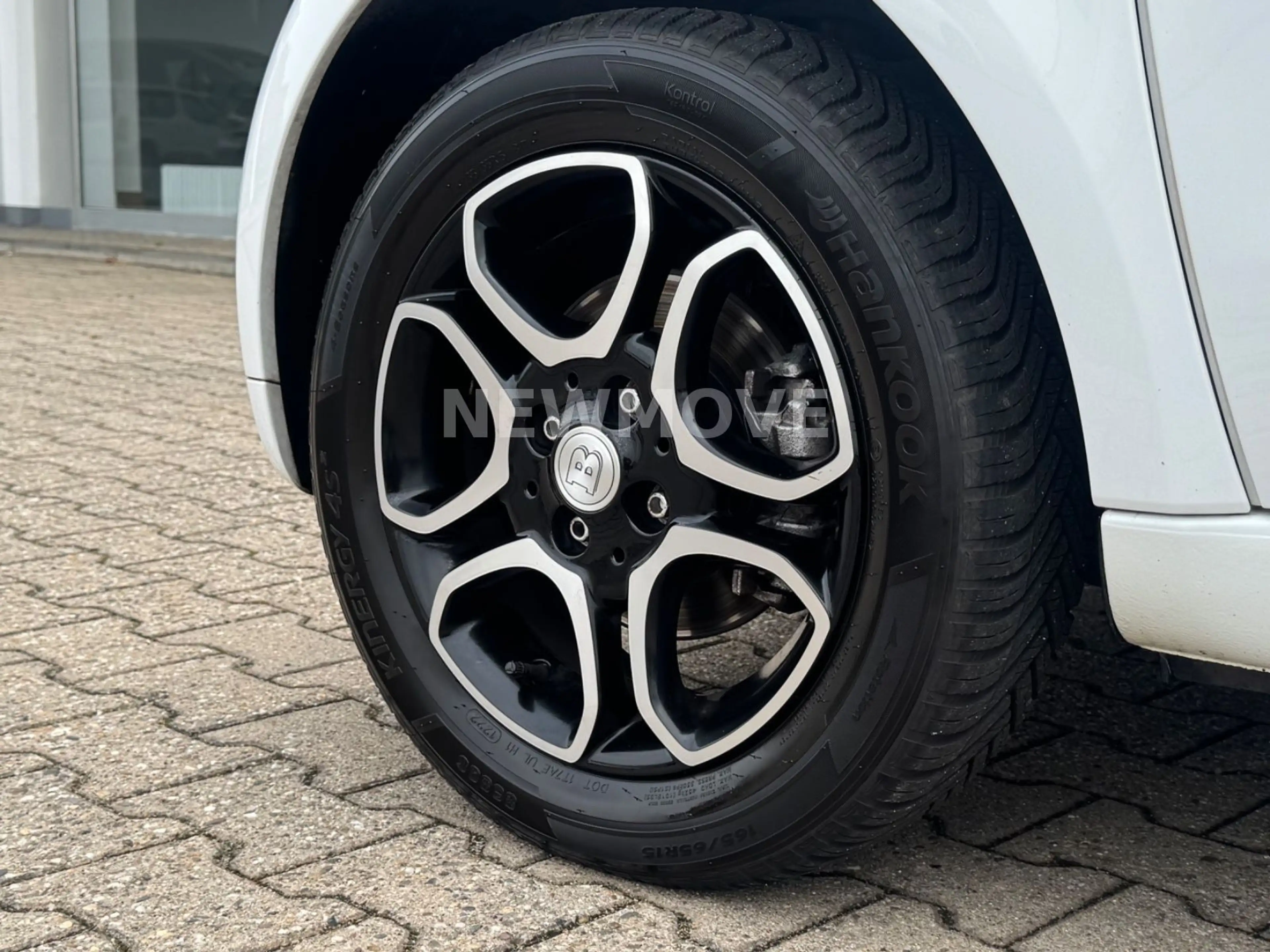 smart forTwo Klima SHZ Navi Bluetooth Pano Allwetter — photo 8