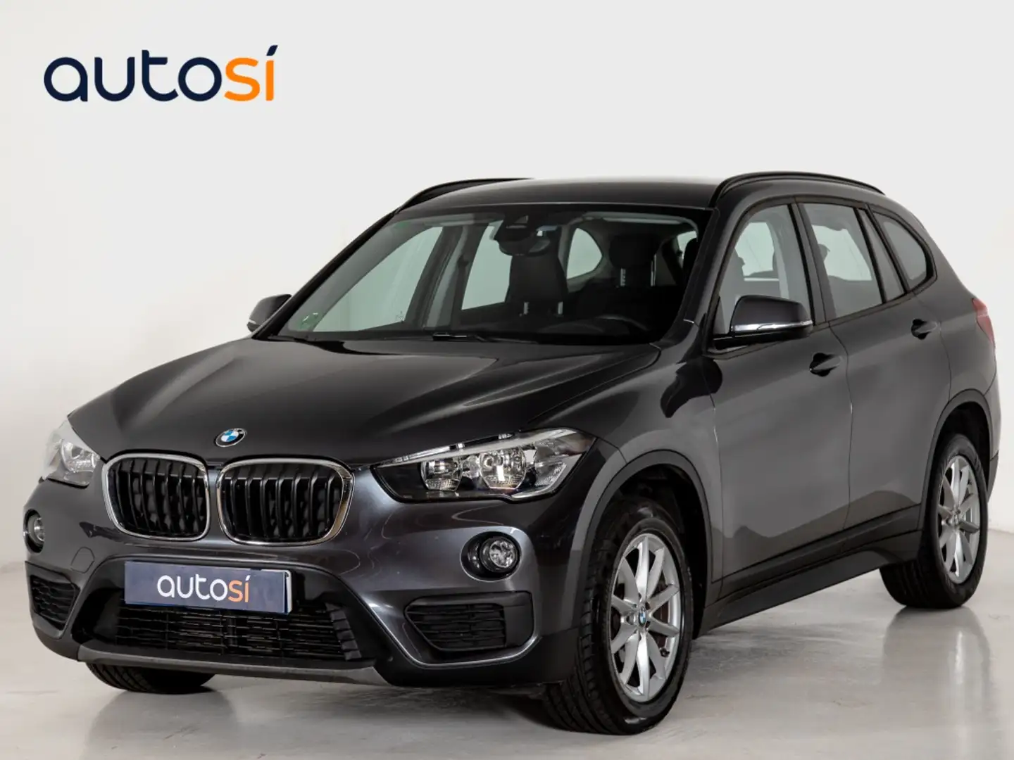 BMW X1 sDrive 16d Grau - 1