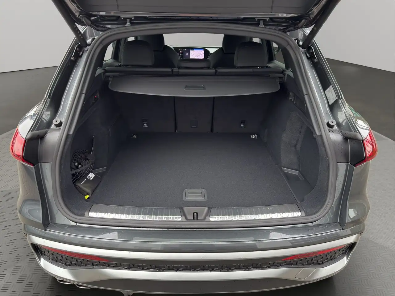 Audi Q5 SUV TDI quattro S tronic+S LINE+AHK 16