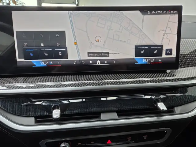 BMW X6 view 12