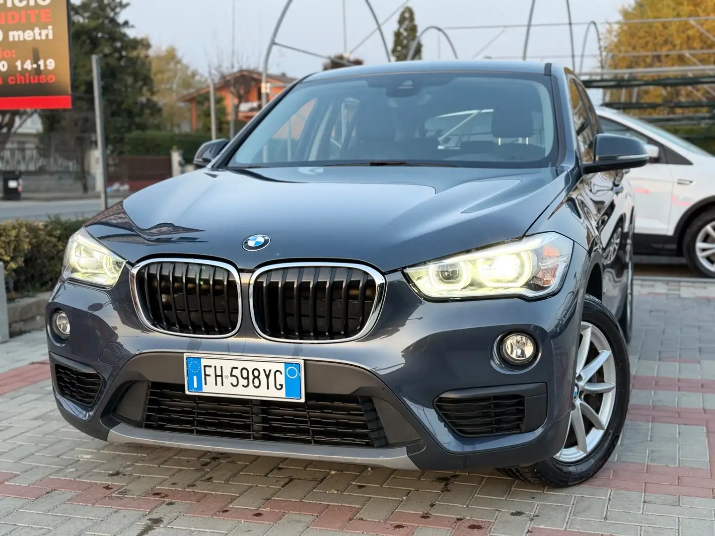 BMW X1 X1 xDrive18d Business Grigio - 1