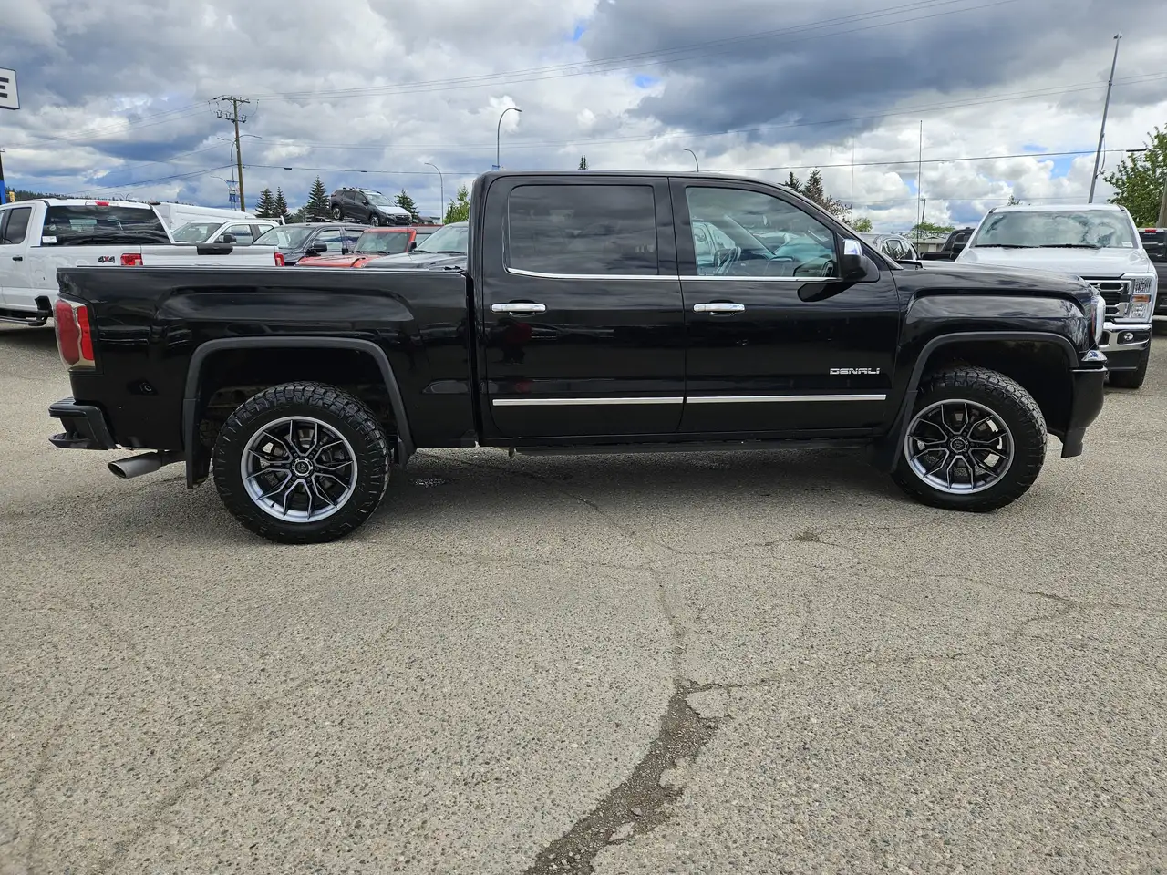 GMC Sierra 1500 снимка GMC Sierra 1500
