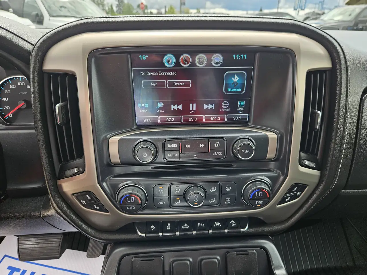 GMC Sierra 1500 снимка GMC Sierra 1500