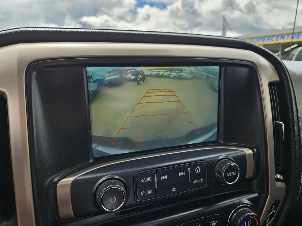 GMC Sierra 1500 снимка GMC Sierra 1500