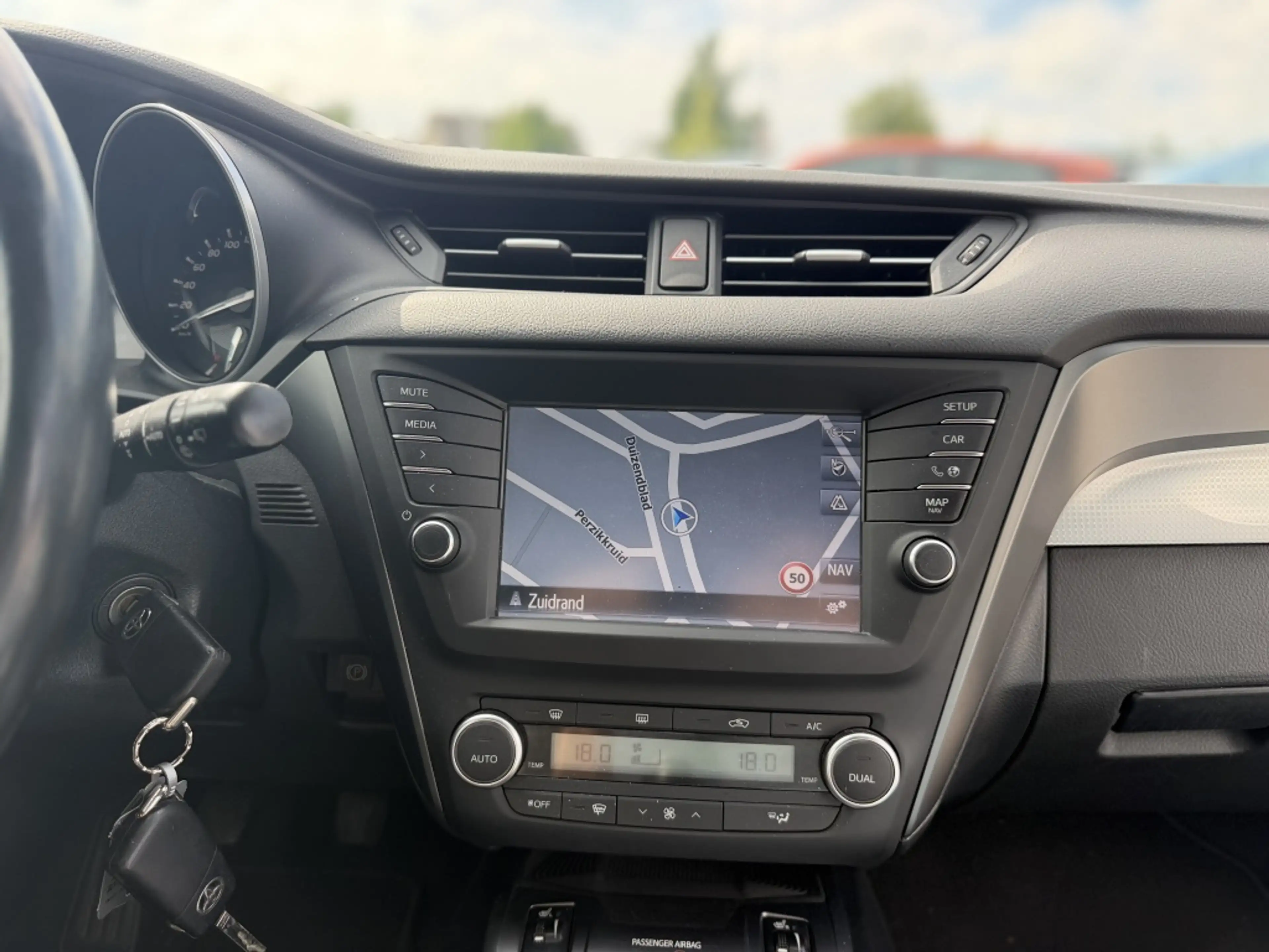 Toyota Avensis Touring Sports 1.6 D-4D-F Lease Pro — photo 9