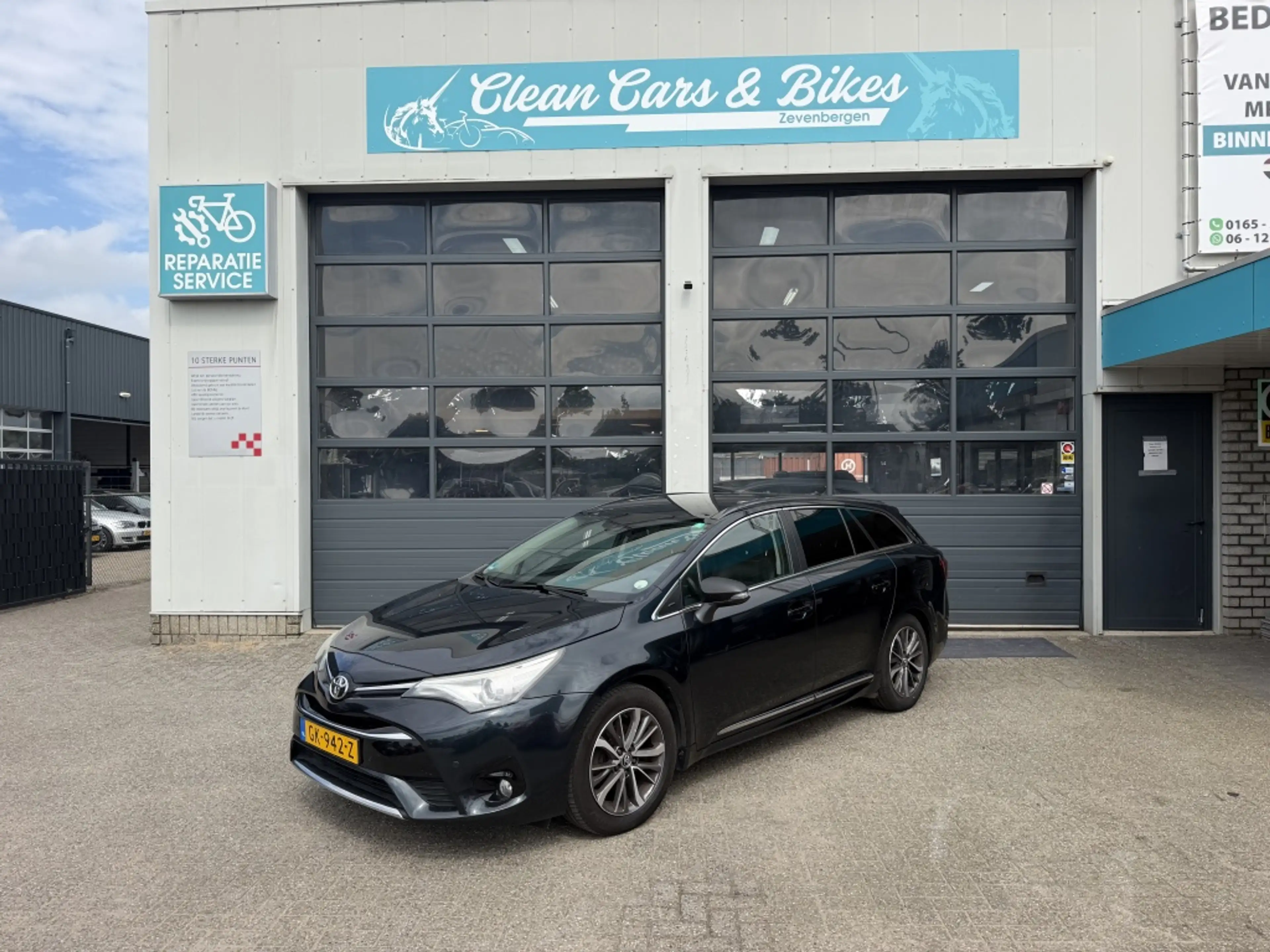 Toyota Avensis Touring Sports 1.6 D-4D-F Lease Pro
