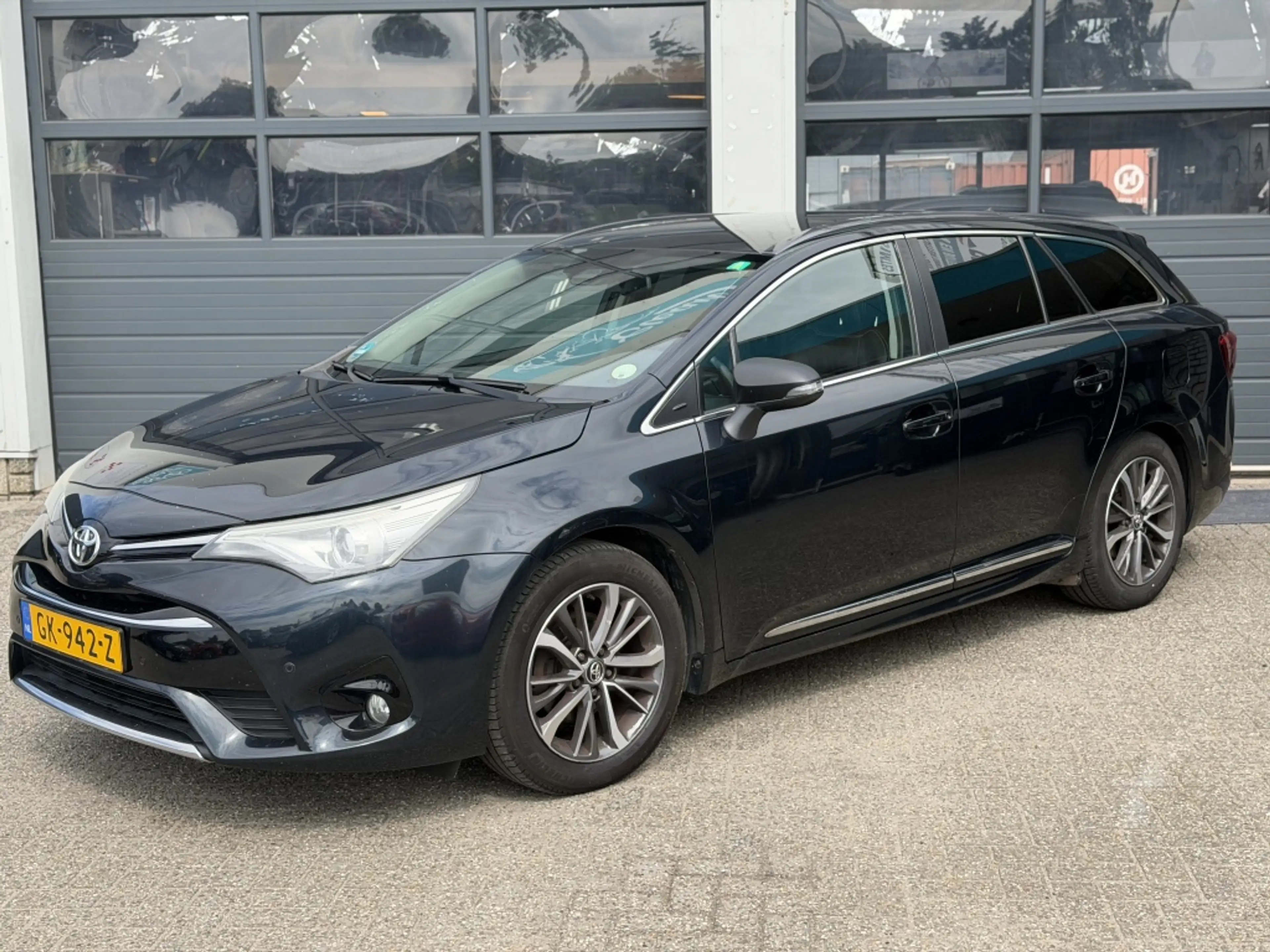 Toyota Avensis Touring Sports 1.6 D-4D-F Lease Pro — photo 2